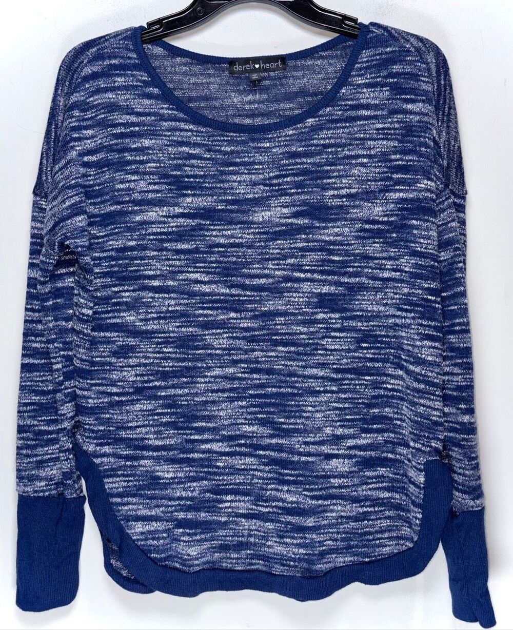 Derek heart y2k sweater size medium
